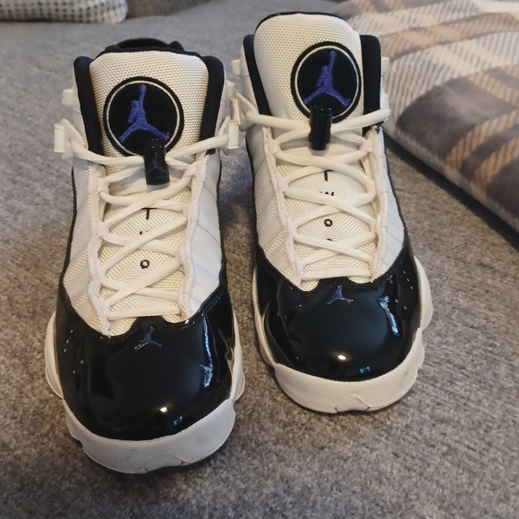 Jordan 6 Rings - Picture 8 of 11